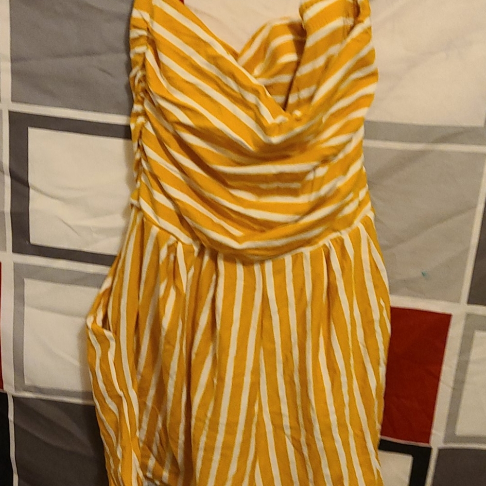 Cute romper - Picture 2 of 3